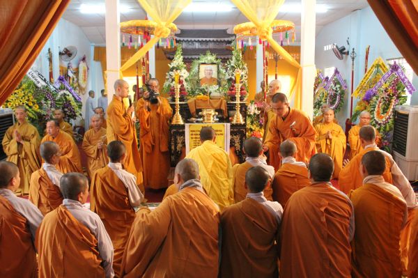 Vĩnh Long: Tang lễ ngày thứ hai của cố HT. Thích Đắc Pháp - Phần II