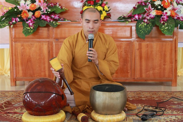Nghệ An: ĐĐ. Thích Tuệ Minh thuyết giảng tại khóa tu An Lạc chùa Chí Linh