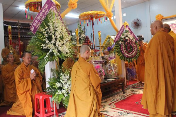Vĩnh Long: Tang lễ ngày thứ hai của cố HT. Thích Đắc Pháp - Phần II