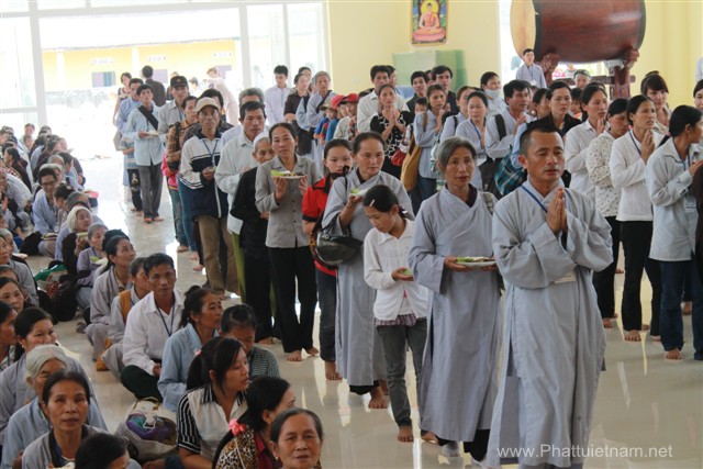 Nghệ An: ĐĐ. Thích Tuệ Minh thuyết giảng tại khóa tu An Lạc chùa Chí Linh