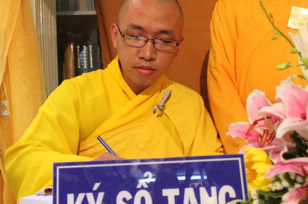 Vĩnh Long: Tang lễ ngày thứ hai của cố HT. Thích Đắc Pháp - Phần II