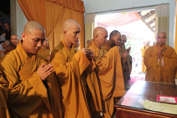 Vĩnh Long: Tang lễ ngày thứ hai của cố HT. Thích Đắc Pháp - Phần II
