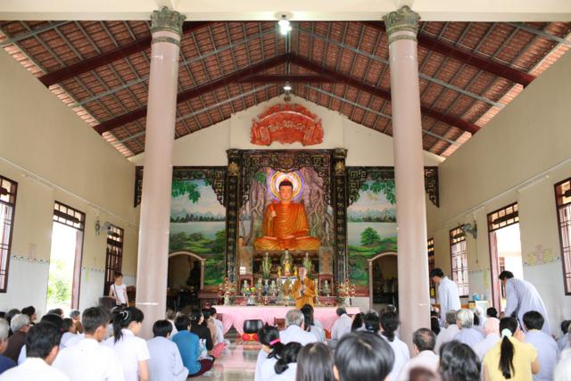 Long An: Chùa Khánh Ninh tổ chức khoá tu dành cho bệnh nhân ung bướu và khiếm thị