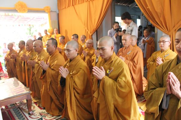 Vĩnh Long: Tang lễ ngày thứ hai của cố HT. Thích Đắc Pháp - Phần II