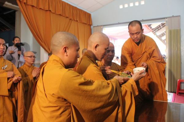 Vĩnh Long: Tang lễ ngày thứ hai của cố HT. Thích Đắc Pháp - Phần II
