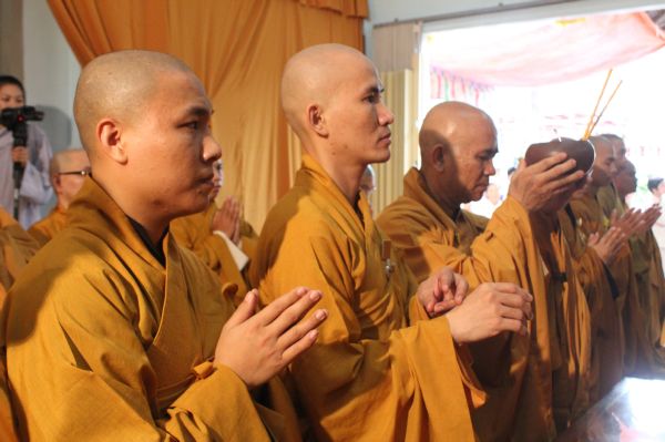 Vĩnh Long: Tang lễ ngày thứ hai của cố HT. Thích Đắc Pháp - Phần II