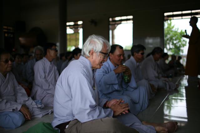 Long An: Chùa Khánh Ninh tổ chức khoá tu dành cho bệnh nhân ung bướu và khiếm thị