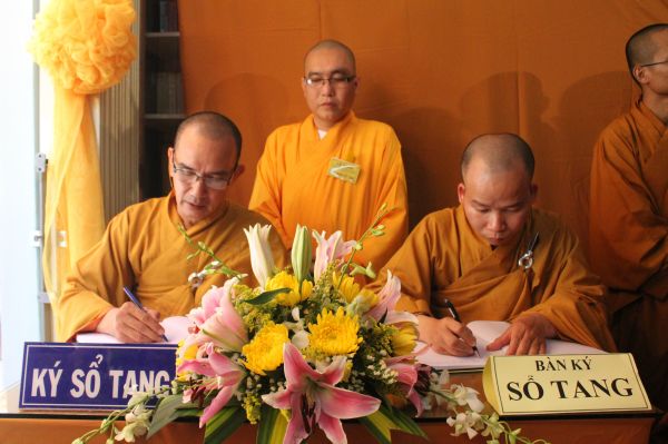 TV Sơn Thắng: Hình ảnh phúng viếng tang lễ phần III