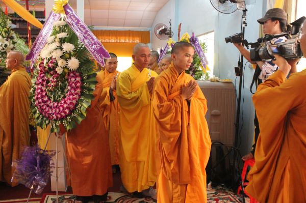 TV Sơn Thắng: Hình ảnh phúng viếng tang lễ phần III