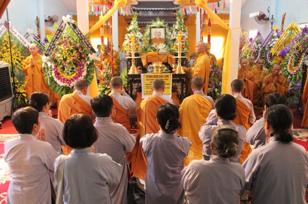 TV Sơn Thắng: Hình ảnh phúng viếng tang lễ phần III