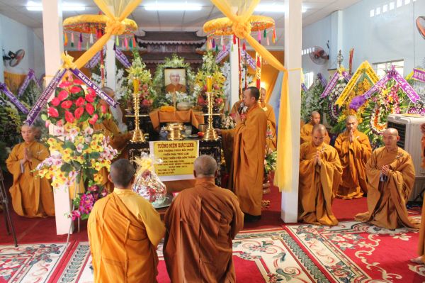 TV Sơn Thắng: Phúng viếng lễ tang cố HT. Thích Đắc Pháp - phần IV
