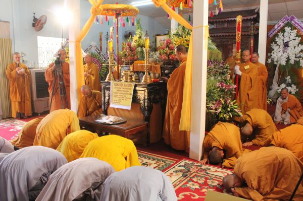 TV Sơn Thắng: Phúng viếng lễ tang cố HT. Thích Đắc Pháp - phần IV