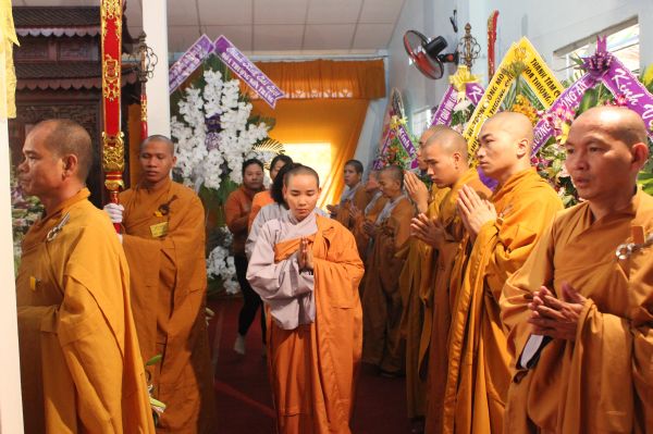 TV Sơn Thắng: Phúng viếng lễ tang cố HT. Thích Đắc Pháp - phần IV