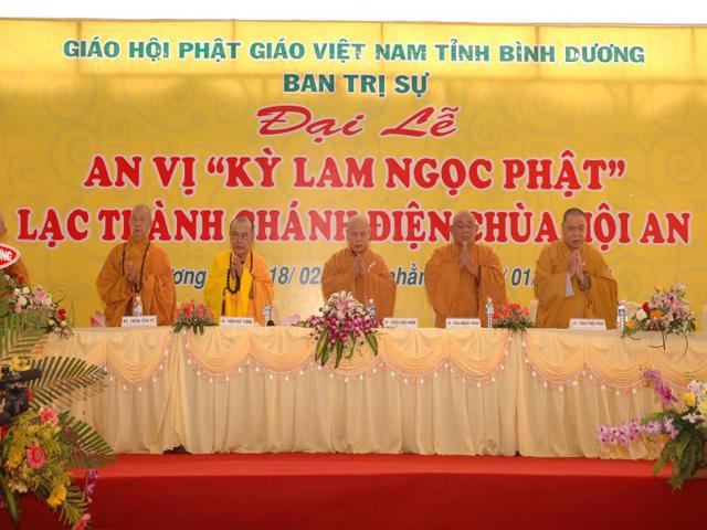 Bình Dương: Đại lễ an vị Kỳ Lam Ngọc Phật lạc thành chánh điện chùa Hội An