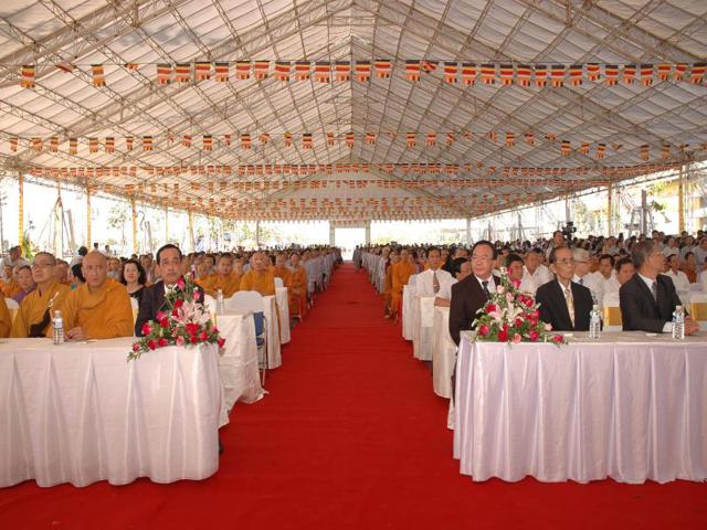 Bình Dương: Đại lễ an vị Kỳ Lam Ngọc Phật lạc thành chánh điện chùa Hội An