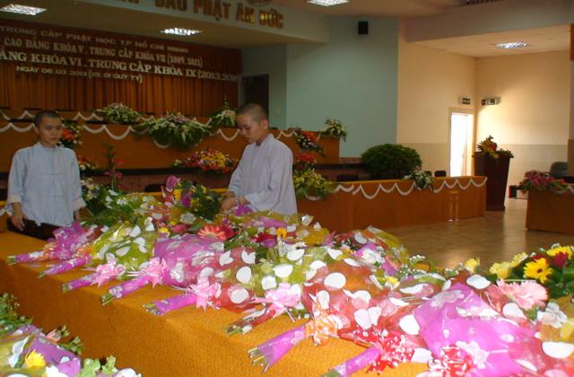 Trường TCPH TP. HCM: Họp bàn chuẩn bị lễ tốt nghiệp và tuyển sinh khóa mới