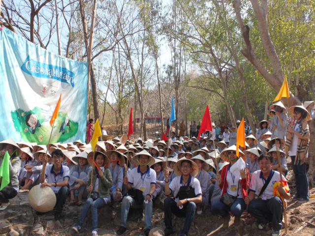 Gieo Hạt Từ Tâm kì 12: Cậu ấm cô chiêu làm nông dân