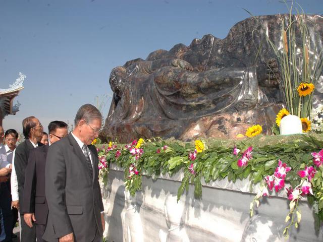 Bình Dương: Đại lễ an vị Kỳ Lam Ngọc Phật lạc thành chánh điện chùa Hội An