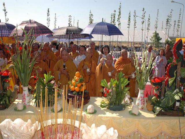 Bình Dương: Đại lễ an vị Kỳ Lam Ngọc Phật lạc thành chánh điện chùa Hội An