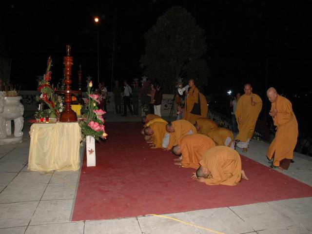 Bình Dương: Đại lễ an vị Kỳ Lam Ngọc Phật lạc thành chánh điện chùa Hội An