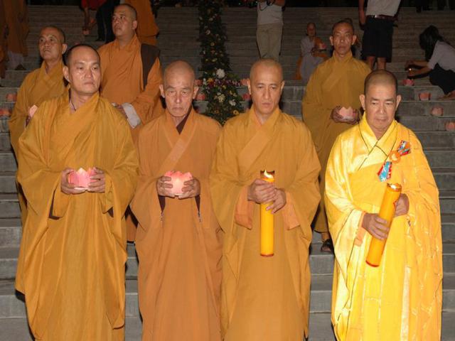 Bình Dương: Đại lễ an vị Kỳ Lam Ngọc Phật lạc thành chánh điện chùa Hội An