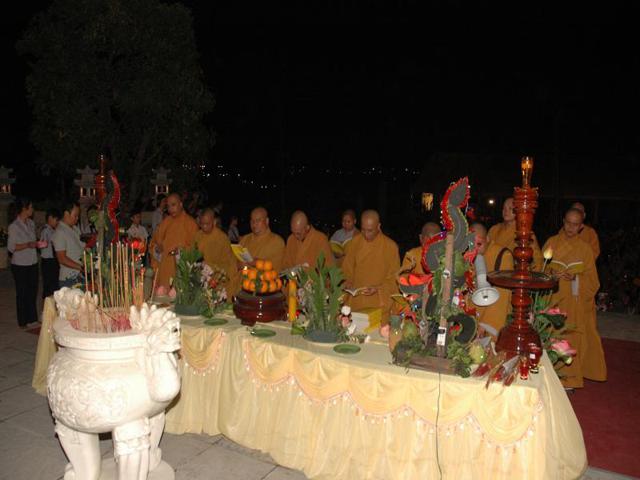 Bình Dương: Đại lễ an vị Kỳ Lam Ngọc Phật lạc thành chánh điện chùa Hội An