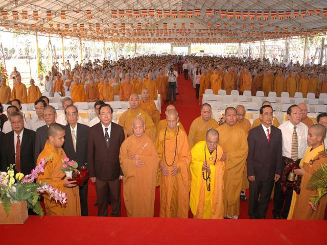 Bình Dương: Đại lễ an vị Kỳ Lam Ngọc Phật lạc thành chánh điện chùa Hội An