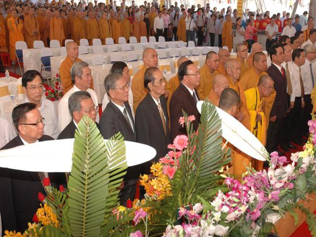 Bình Dương: Đại lễ an vị Kỳ Lam Ngọc Phật lạc thành chánh điện chùa Hội An