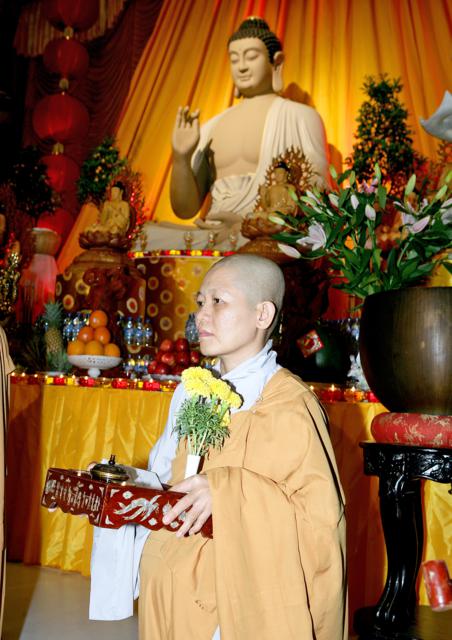 TP. HCM: Lễ Khai Đàn Dược Sư Tại Chùa Trung Nghĩa