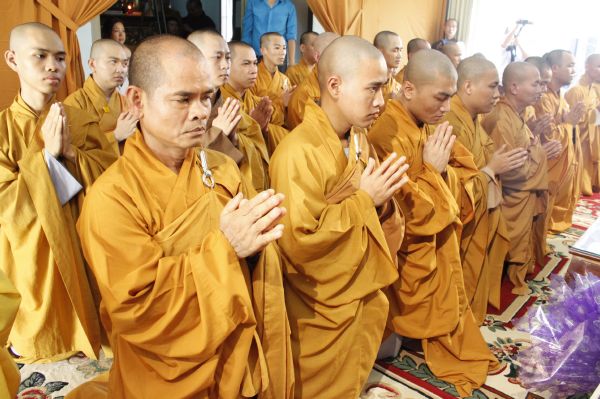 TV Sơn Thắng: Phúng viếng lễ tang cố HT. Thích Đắc Pháp - phần IV