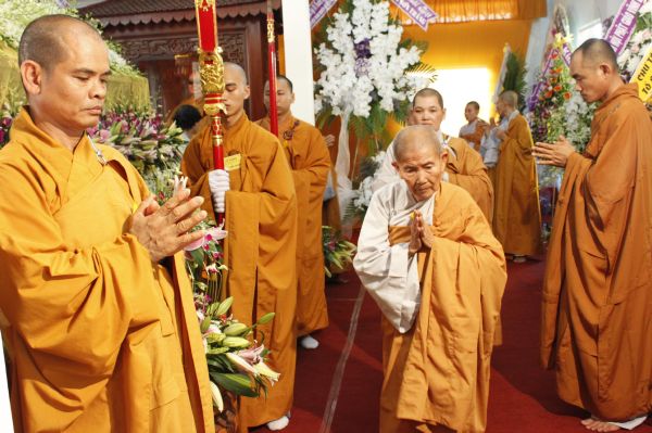 TV Sơn Thắng: Phúng viếng lễ tang cố HT. Thích Đắc Pháp - phần IV