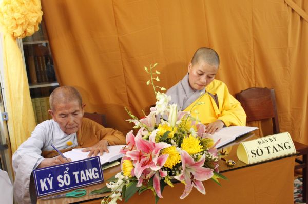 TV Sơn Thắng: Phúng viếng lễ tang cố HT. Thích Đắc Pháp - phần IV