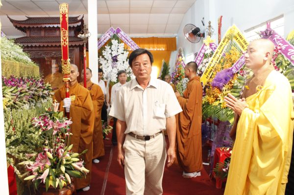 TV Sơn Thắng: Phúng viếng lễ tang cố HT. Thích Đắc Pháp - phần IV