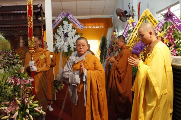 TV Sơn Thắng: Phúng viếng lễ tang cố HT. Thích Đắc Pháp - phần IV