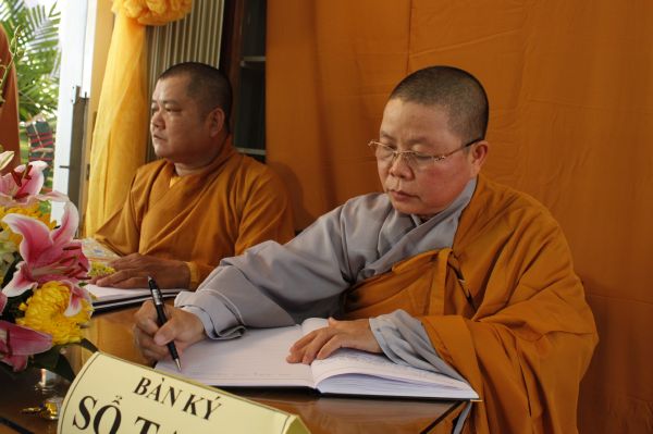 TV Sơn Thắng: Phúng viếng lễ tang cố HT. Thích Đắc Pháp - phần IV