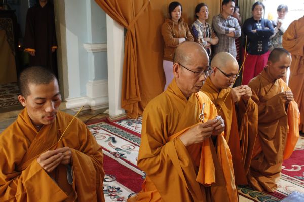 TV Sơn Thắng: Các phái đoàn viếng phần V