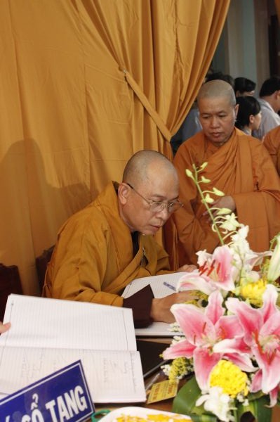 TV Sơn Thắng: Các phái đoàn viếng phần V