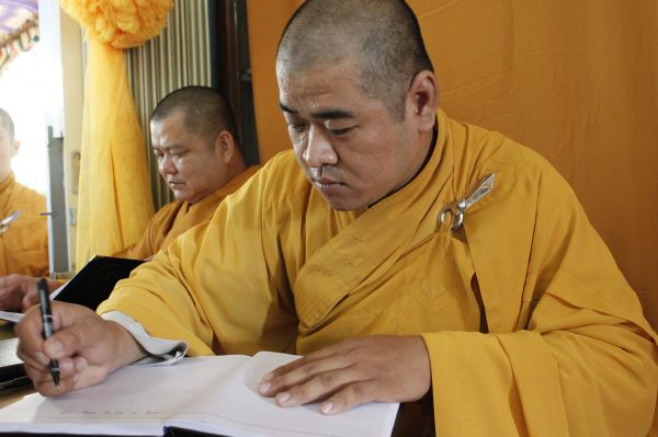 TV Sơn Thắng: Phúng viếng lễ tang cố HT. Thích Đắc Pháp - phần IV