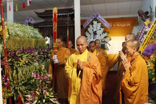 TV Sơn Thắng: Phúng viếng lễ tang cố HT. Thích Đắc Pháp - phần IV