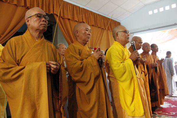 TV Sơn Thắng: Phúng viếng lễ tang cố HT. Thích Đắc Pháp - phần IV