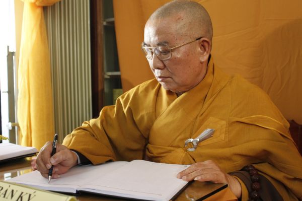 TV Sơn Thắng: Phúng viếng lễ tang cố HT. Thích Đắc Pháp - phần IV