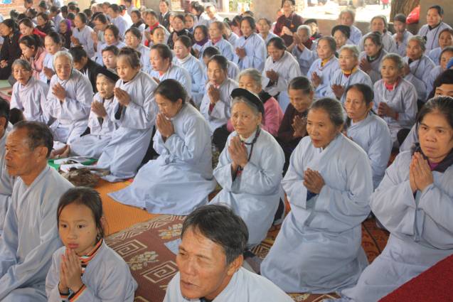 Chùa Xuân Đài: Lễ Phật thành đạo và Phật tử nghe pháp của TT. Thích Nhật Từ
