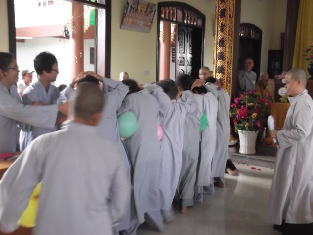 Long An: Lễ tất niên của đạo tràng Bát Quan Trai chùa Hòa Bình