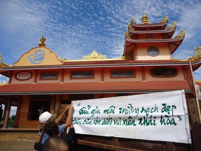 Đăk Nông: GĐPT Chánh Đạo cùng thôn xóm sạch đẹp vui đón xuân mới