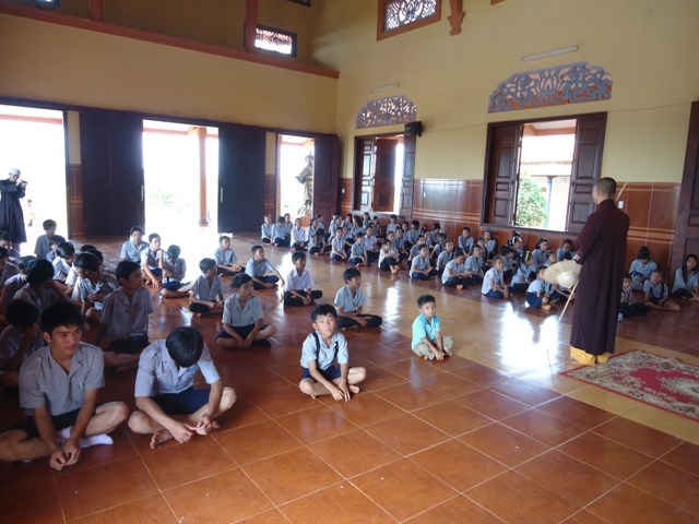 Đăk Nông: GĐPT Chánh Đạo cùng thôn xóm sạch đẹp vui đón xuân mới