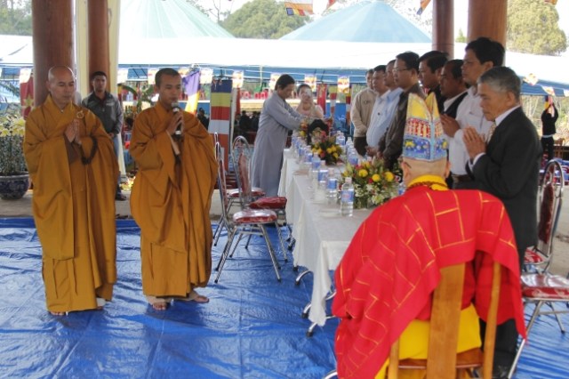 Kon Tum: Chùa Khánh Lâm lễ khai kinh cầu siêu bạt độ các anh hùng liệt sỹ