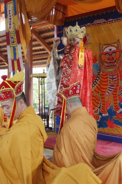 Kon Tum: Hàng ngàn người tham dự lễ cầu siêu tại chùa Khánh Lâm - Măng Đen