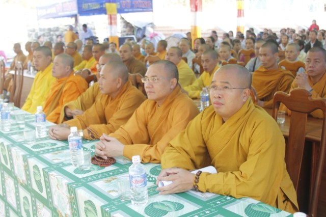 Kon Tum: Hàng ngàn người tham dự lễ cầu siêu tại chùa Khánh Lâm - Măng Đen