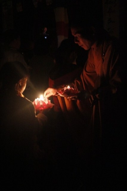 Kon Tum: Hàng ngàn người tham dự lễ cầu siêu tại chùa Khánh Lâm - Măng Đen