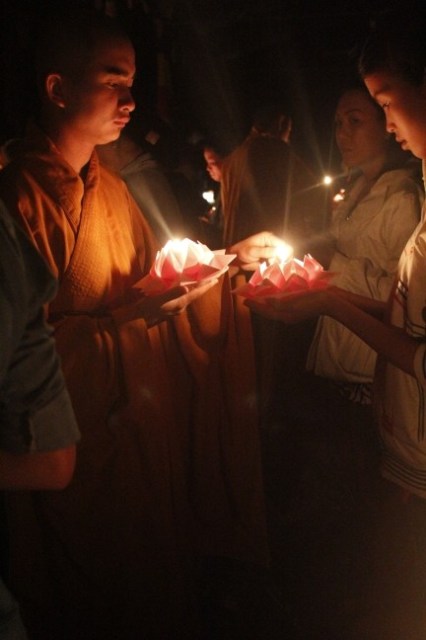 Kon Tum: Hàng ngàn người tham dự lễ cầu siêu tại chùa Khánh Lâm - Măng Đen